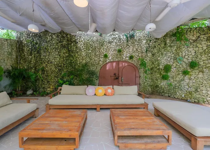 Mosaic Villa *