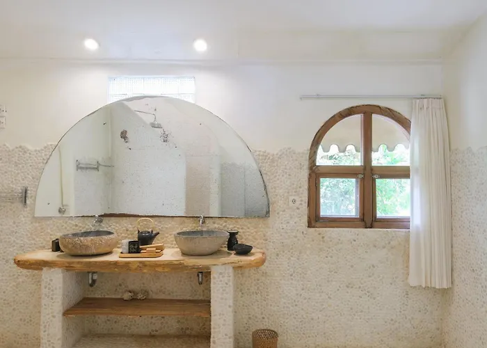 Mosaic Villa